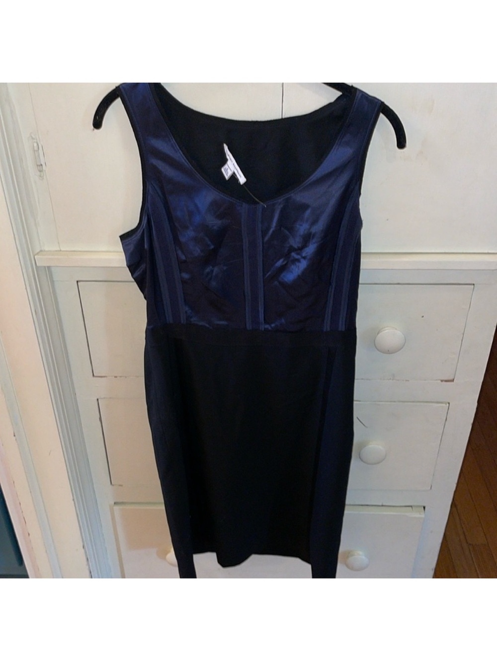 Banana Republic navy and black pencil dress with ribbon detail size 4